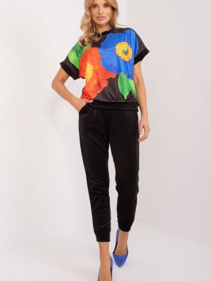 Σετ σε Μαύρο - Un charme discret