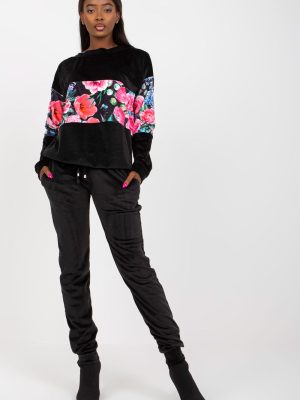 Σετ σε Μαύρο - Poésie urbaine